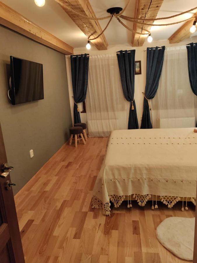 Evelyn'S Place Apartment บราชอฟ ภายนอก รูปภาพ
